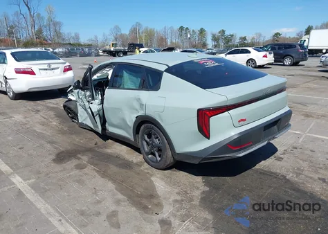 2025 Kia K4 Lx/Lxs z USA, uszkodzony, nr VIN 3KPFT4DE3SE026987